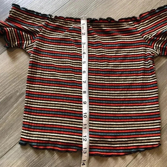 TIMING Stripped Off Shoulder Colorful Crop Top Size Large - Picture 5 of 9